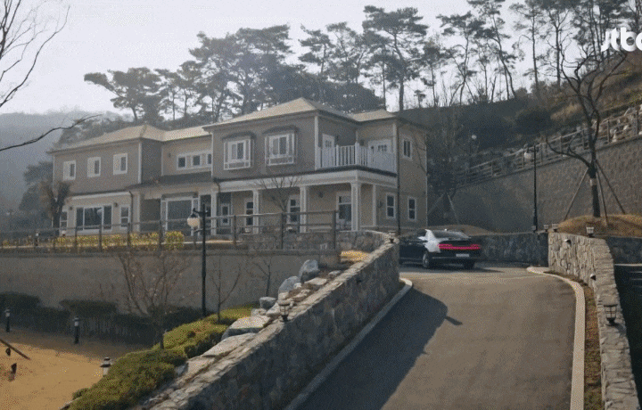 The World Of Married Film Locations